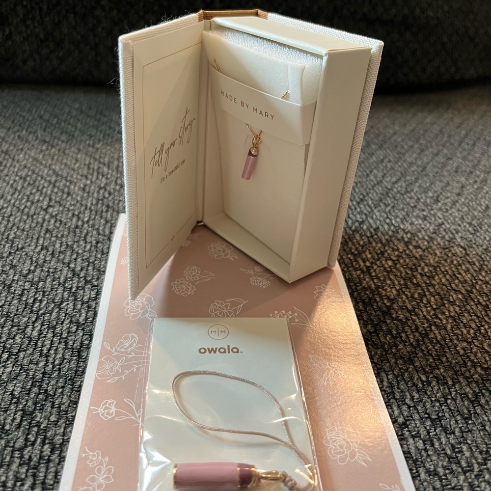 Owala “Charmed to Meet You” Necklace & Charm